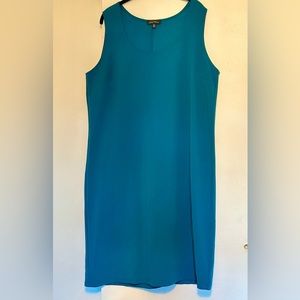 New no tags women sleeveless knee length dress.  Nice teal color. Size 1X